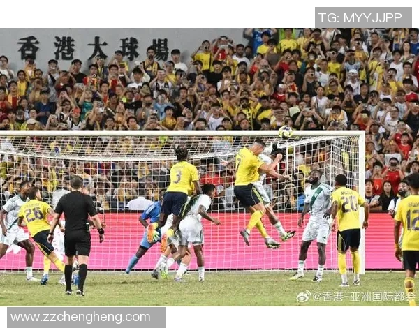 足球巨星瞬间失控场面集锦 盘点球场上意外爆发的极限瞬间 足球巨星瞬间失控场面集锦 盘点球场上意外爆发的极限瞬间